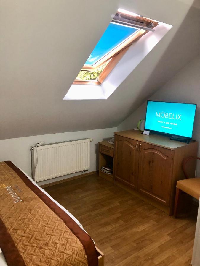 Sunshine Pension Karlovy Vary Extérieur photo
